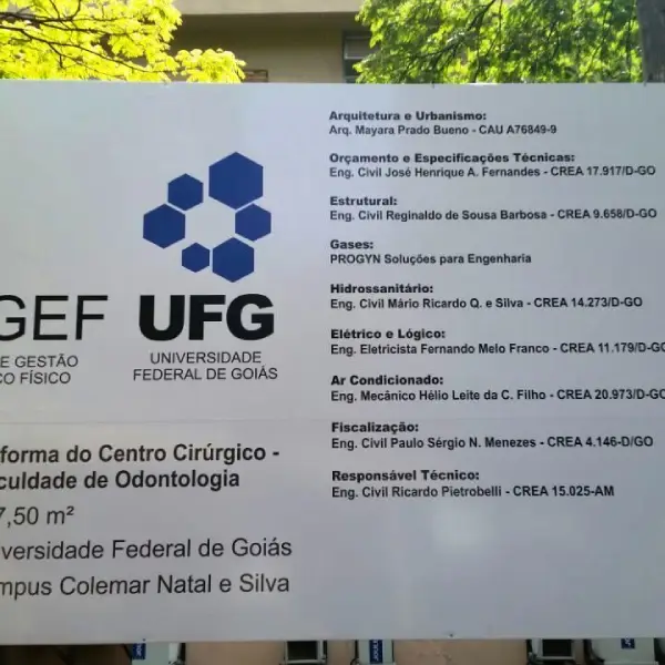 Placas para obras em Goiânia da Flex Mídia CV